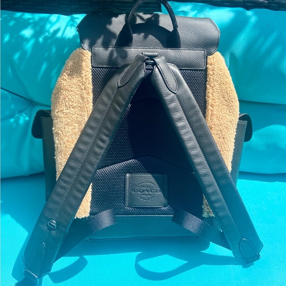 Coach Hudson Backpack Sherpa Camel Blk Large - Picture 2 of 12